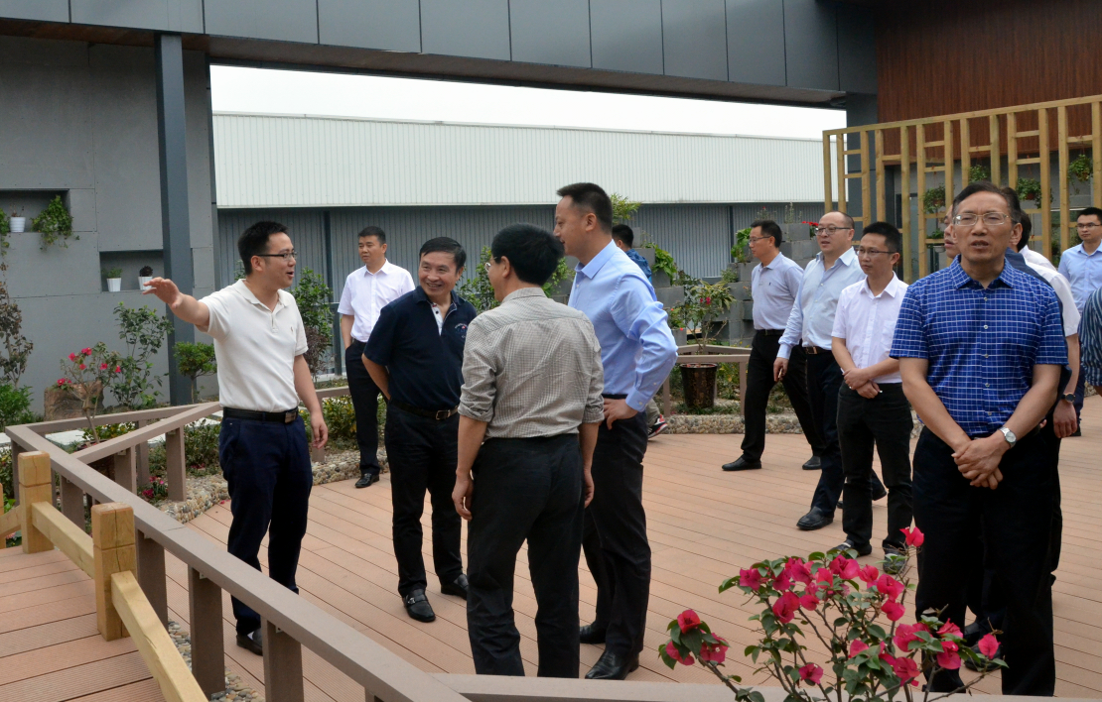 威遠縣委書記張勇節(jié)日期間到川威連界區(qū)域調(diào)研(圖3)