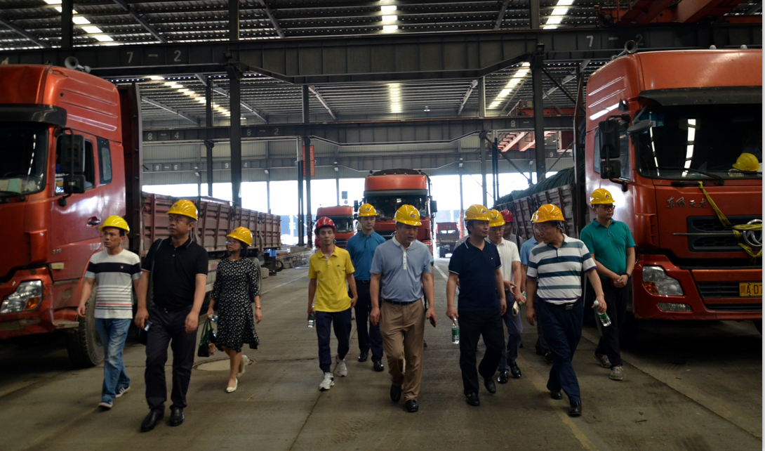 王勁董事長(zhǎng)赴成都龍港鋼材交易中心考察調(diào)研(圖1)