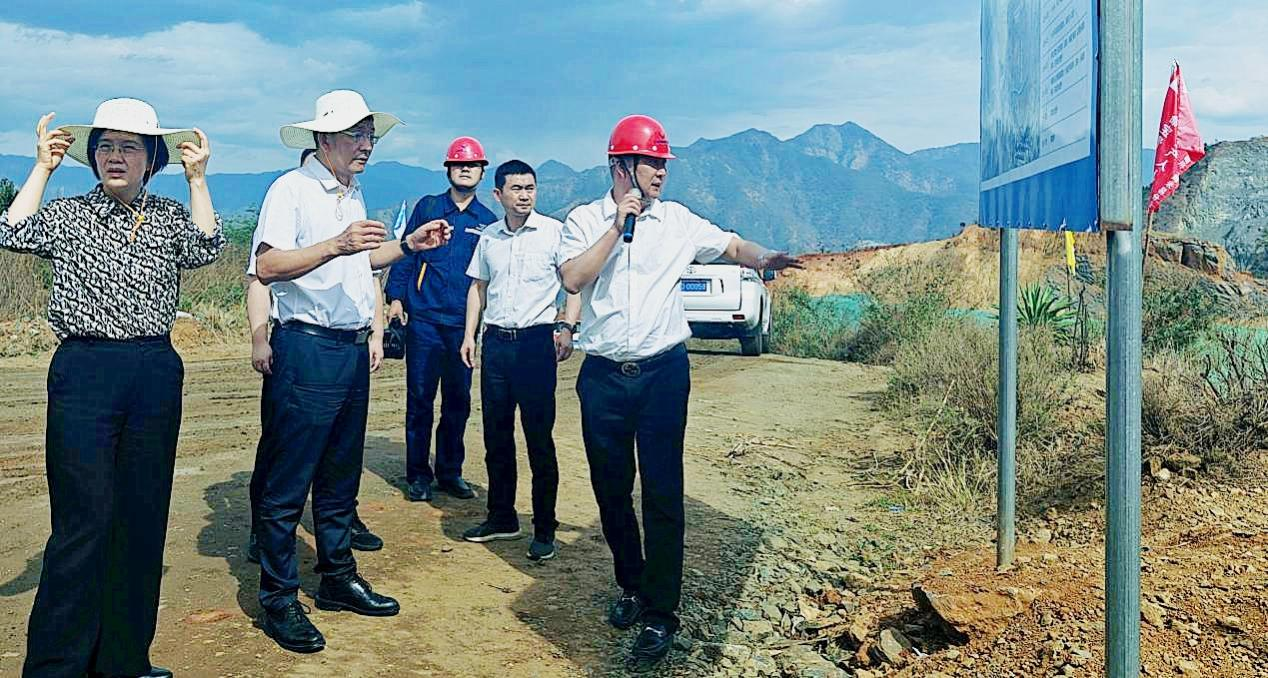 攀枝花市委書記張正紅蒞臨星船城瑞達(dá)公司調(diào)研