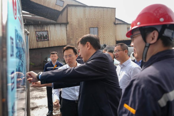 畢勝副市長(zhǎng)帶隊(duì)到川威關(guān)心企業(yè)發(fā)展(圖2)